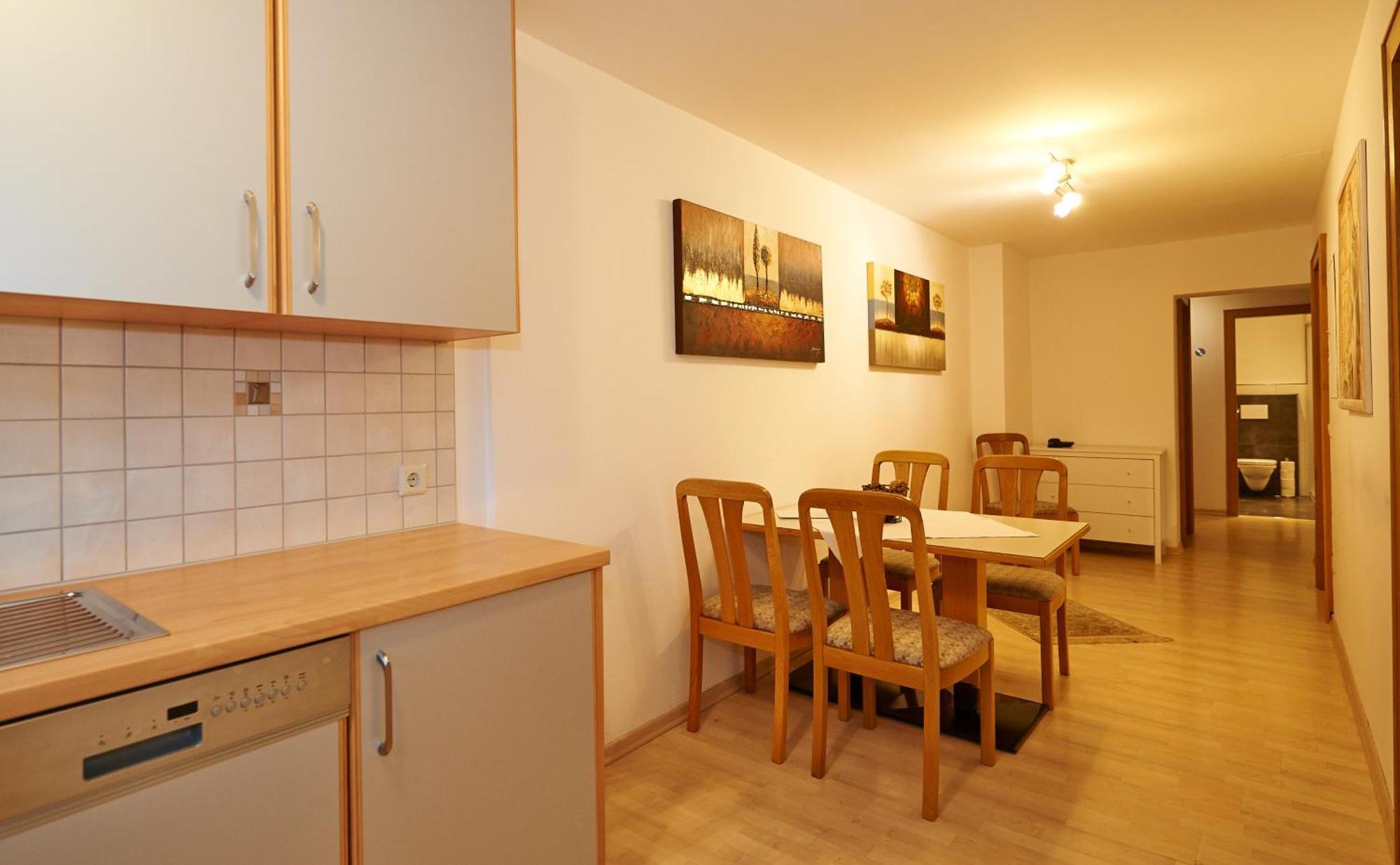 Apartments Neue Post Filzmoos Pokoj fotografie