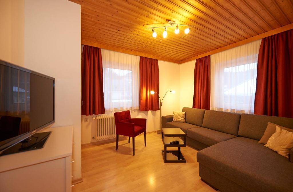 Apartments Neue Post Filzmoos Pokoj fotografie